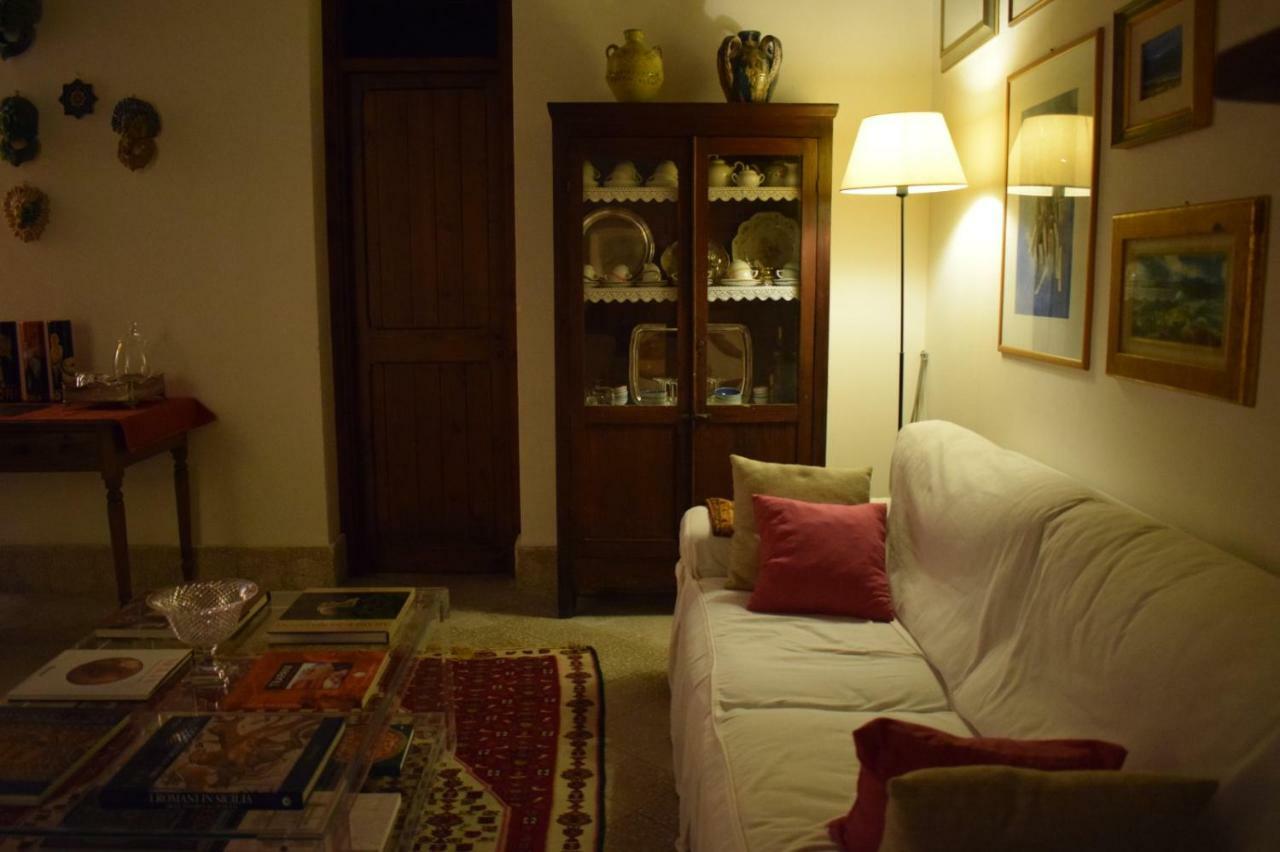 Loft 'Le Vie Del Centro' Hotel มาร์ซาลา ภายนอก รูปภาพ